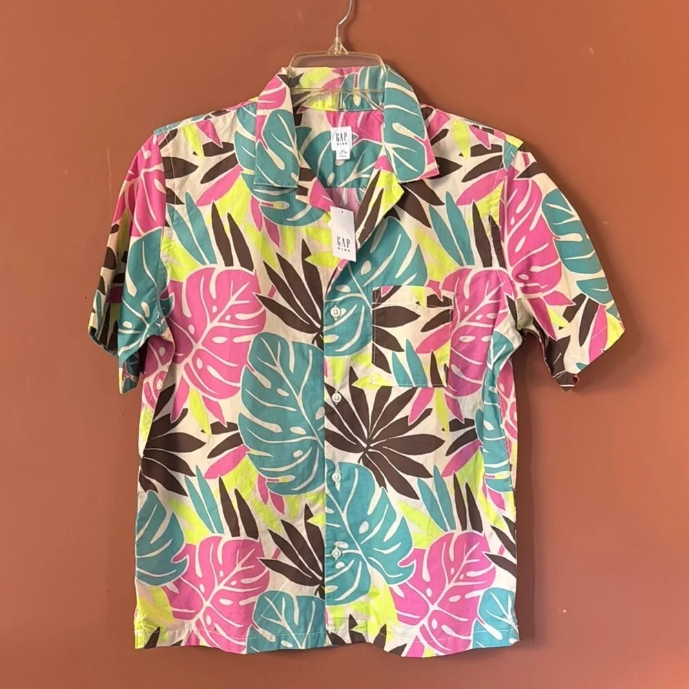 NWT Gap Poplin Button-Down Shirt for Boys size XXL ( 14-16)